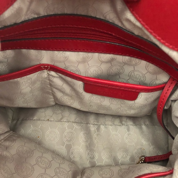 Michael Kors Satchel Purse - Picture 6 of 8